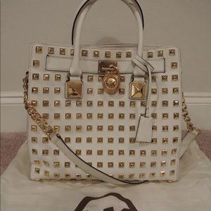 Michael kors studded pyramid Hamilton tote white